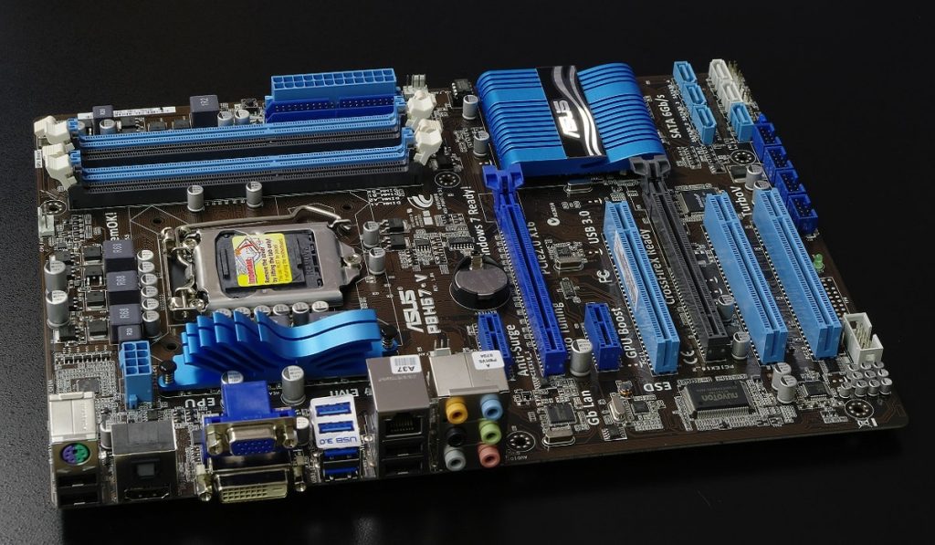 Anakart Nedir? Nasıl Çalışır? Ne İşe Yarar?