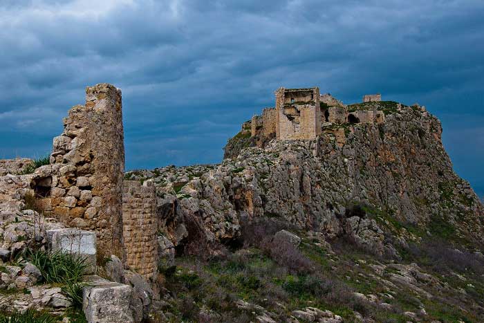 Anavarza Kalesi (Antik Kenti) Hakkında Bilgiler; Nerededir, Mimarisi ve Tarihçesi