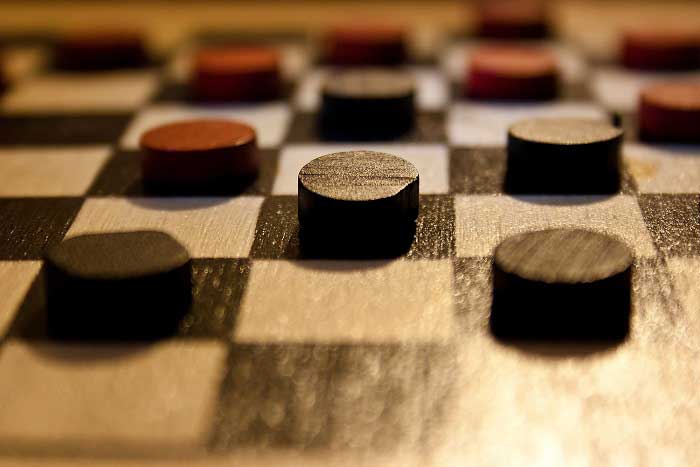 Dama Nedir? Nasıl Oynanır? Tarihçesi Nedir?