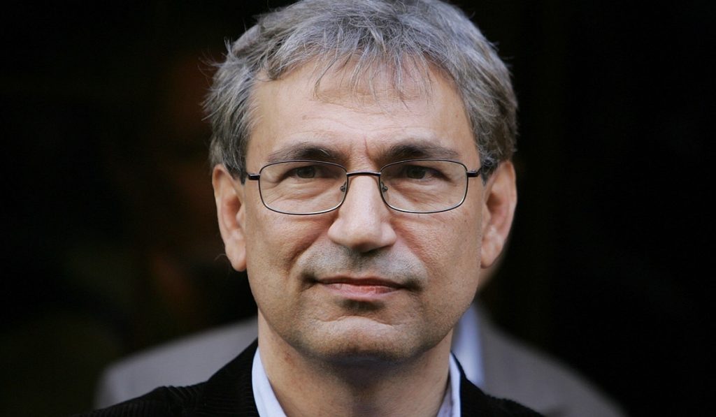 Orhan Pamuk Kimdir? Hayatı ve Eserleri