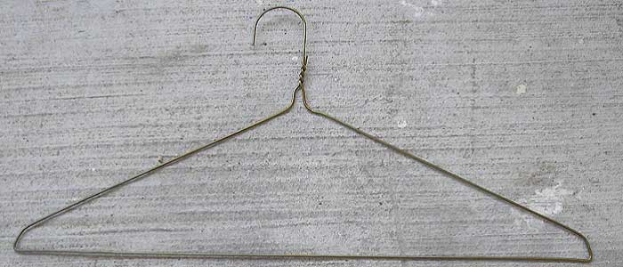 Tıkanmış Tuvalet Elbise Askısı ile Nasıl Açılır?