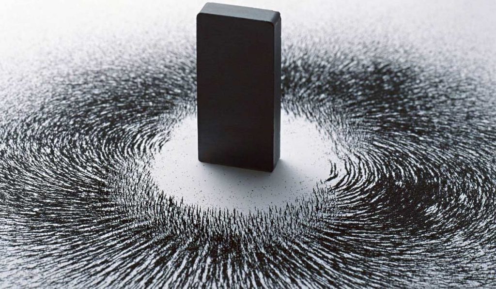 Mıknatıs Nedir? Nasıl Yapılır? Özellikleri, Çeşitleri ve Kullanım Alanları Nelerdir?