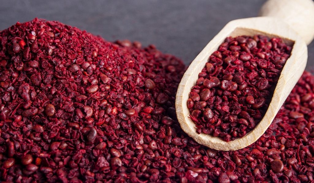 Sumak Nedir? Nasıl Kullanılır? Faydaları ve Yan Etkileri Nelerdir?