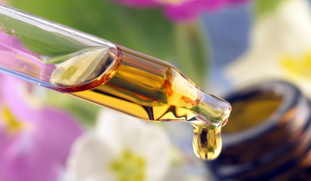 Yılan Yağı Nedir? Nasıl Kullanılır? Faydaları ve Yan Etkileri Nelerdir?