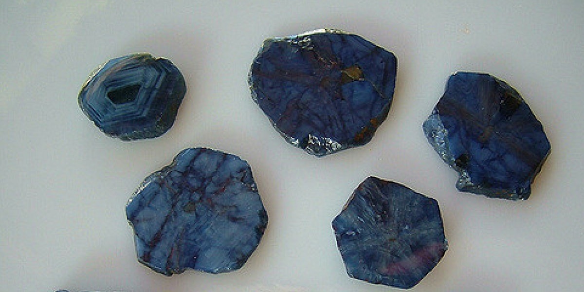 Safir Taşı Nedir?