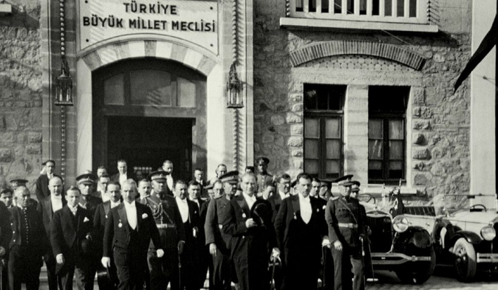 Kuva-yi Milliye Nedir? Özellikleri, Yararları ve Kurulma Sebepleri Nelerdir?