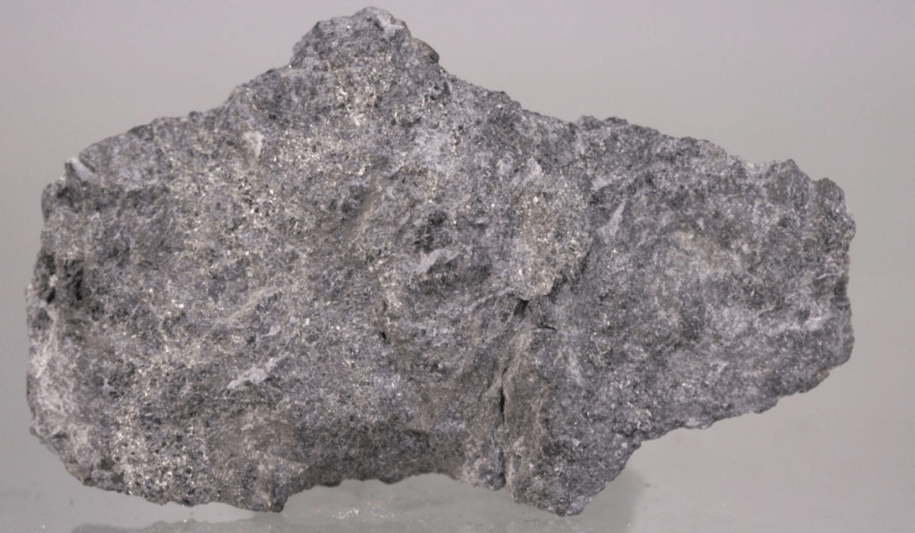 Antimon Nedir? Özellikleri, Kullanım Alanları ve Çıkarıldığı Yerler