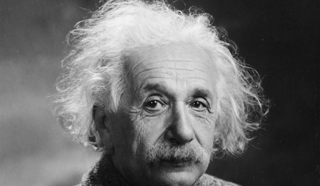Albert Einstein Kimdir? Hayatı, Buluşları, Sözleri ve Hakkında Az Bilinenler